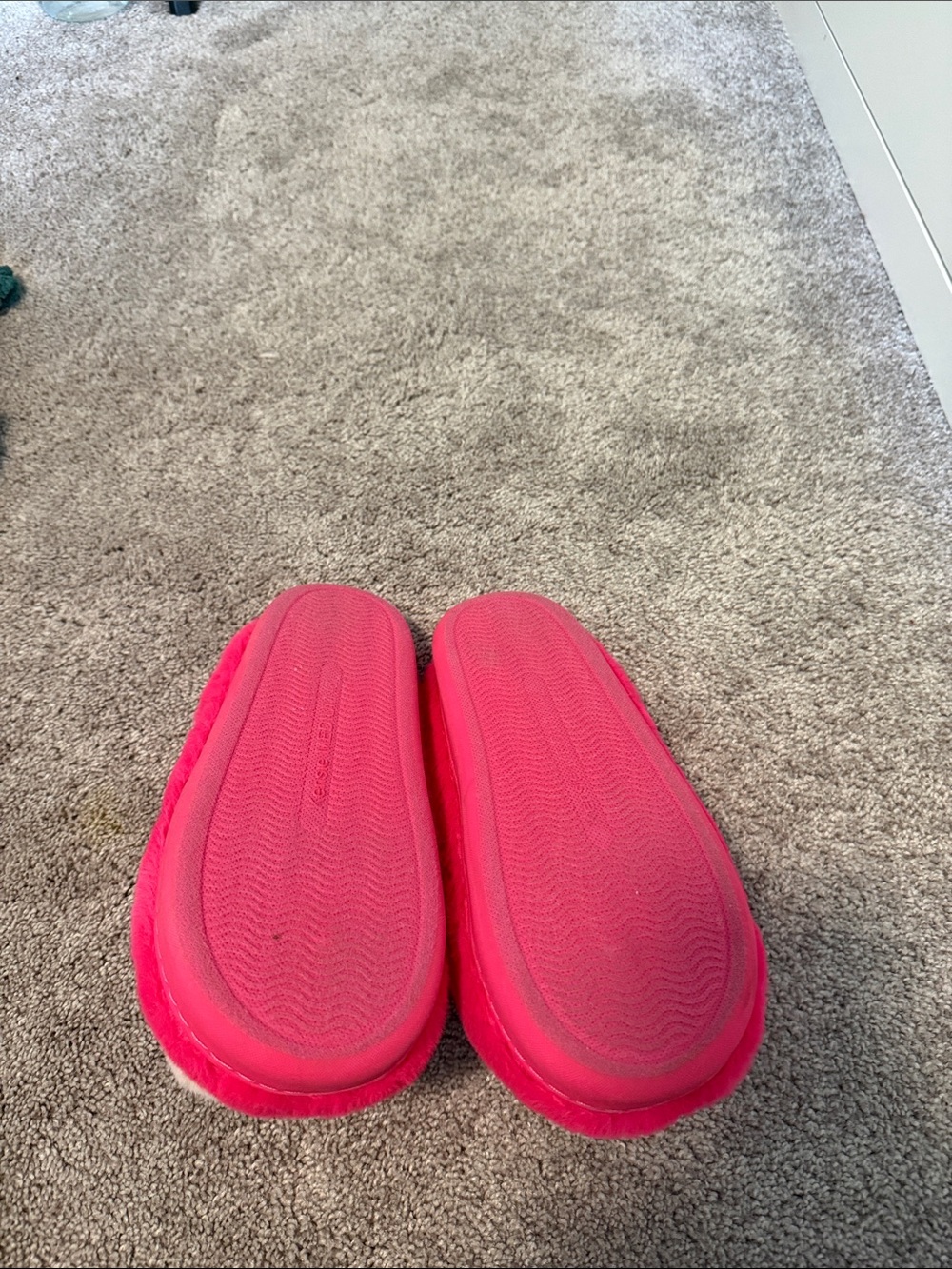 Slippers - Picture 3 of 3